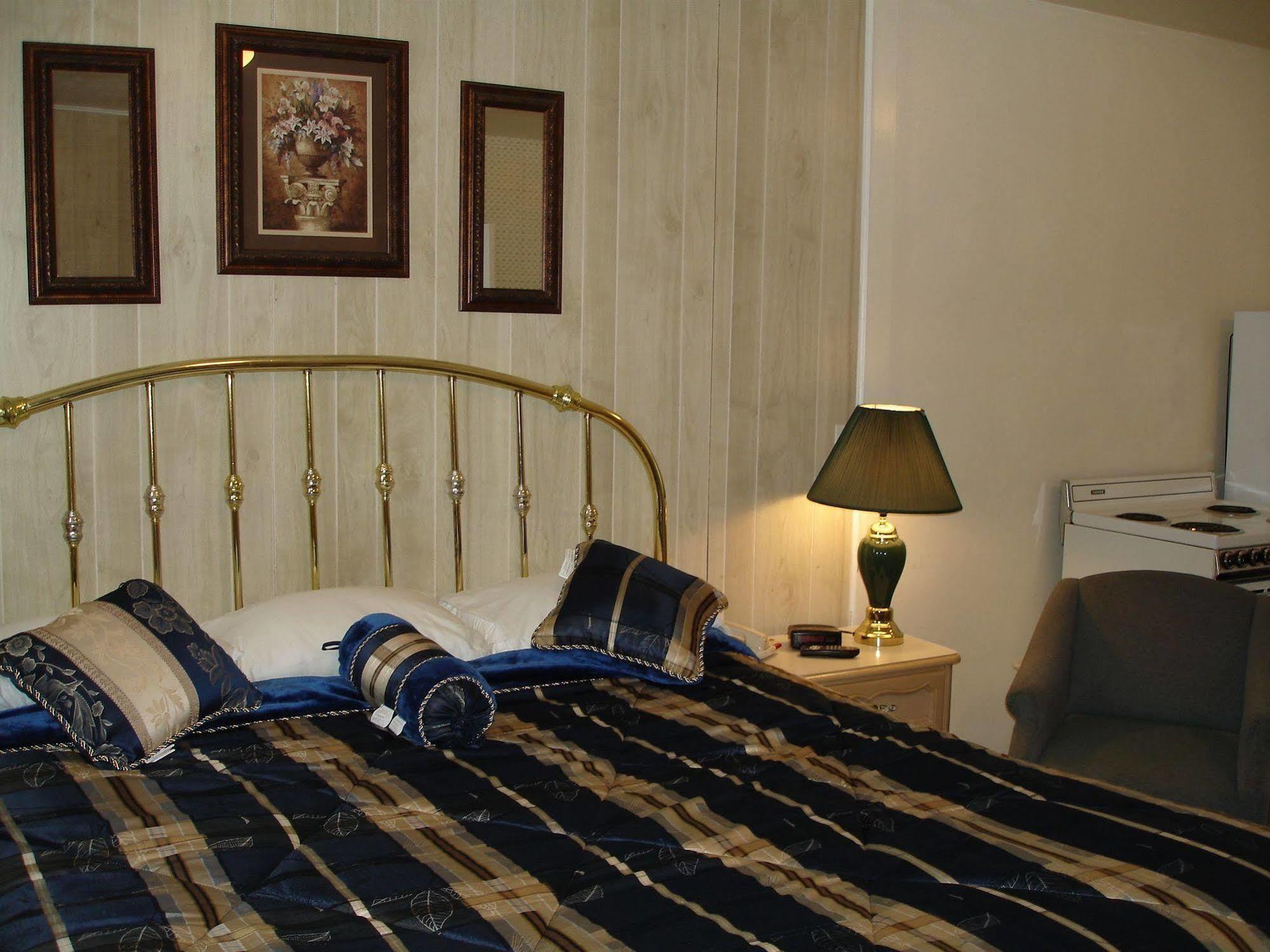 Modoc Inn Alturas Buitenkant foto